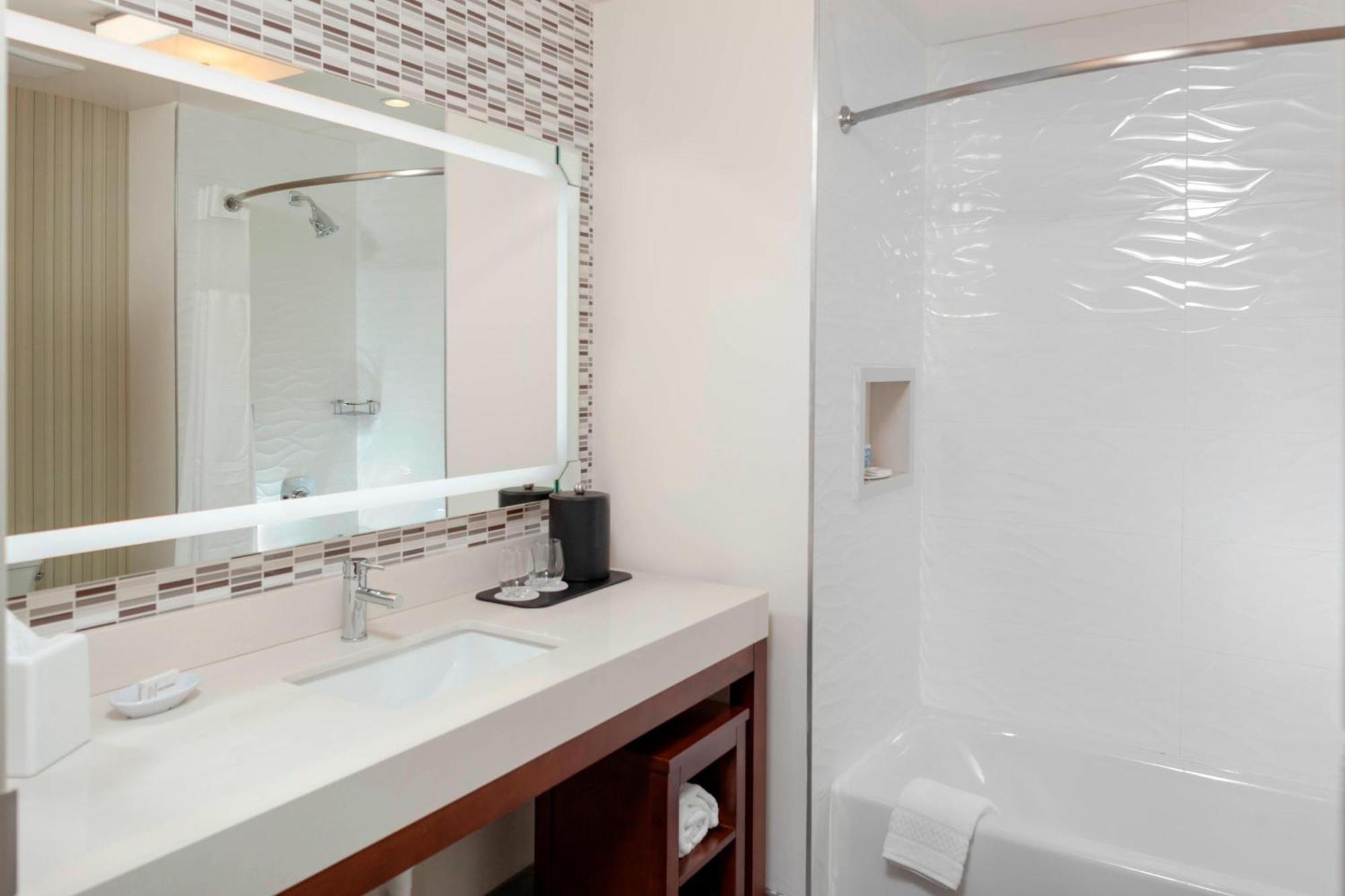 Courtyard By Marriott Deland Historic Downtown Hotell Exteriör bild