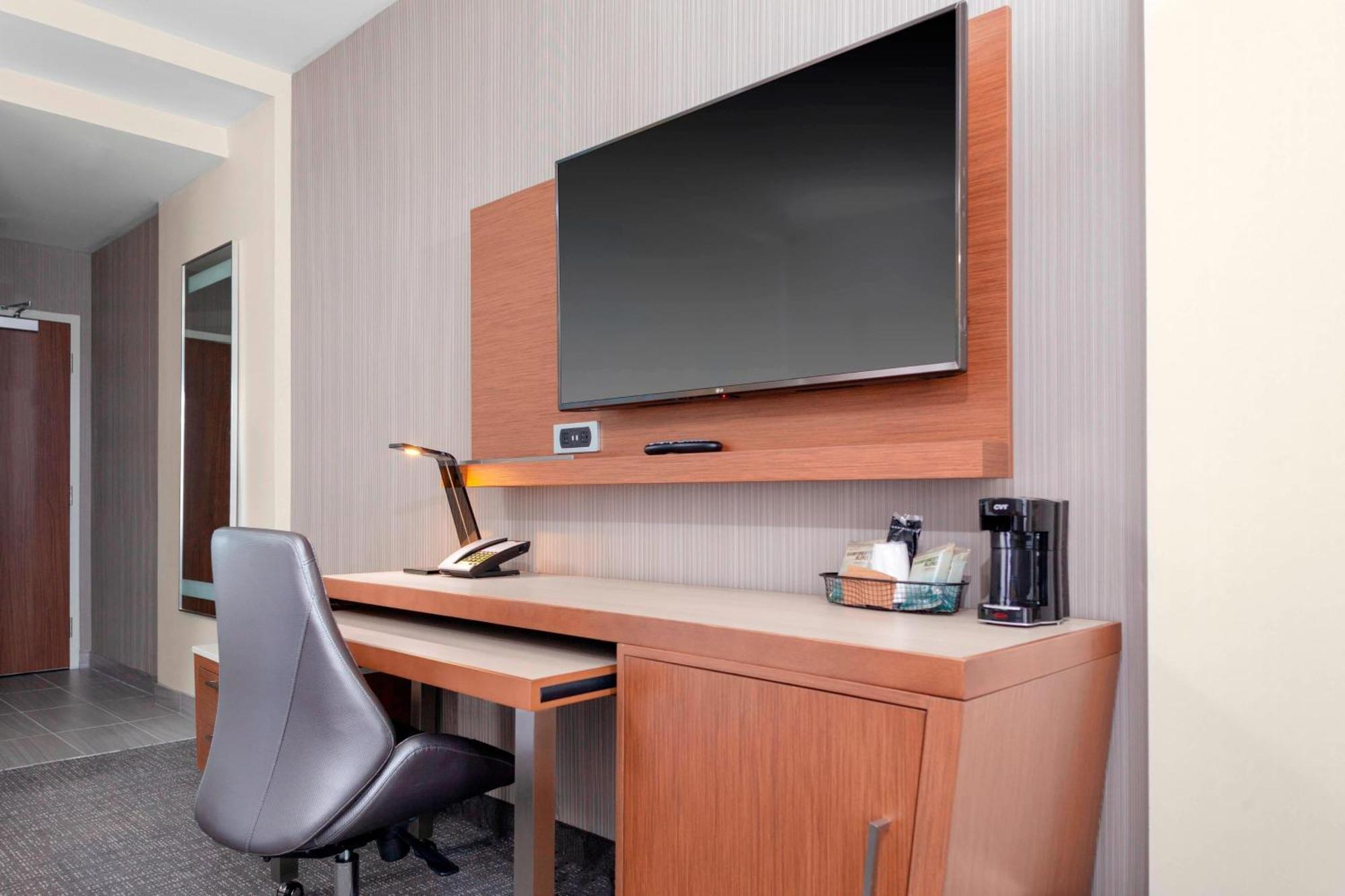 Courtyard By Marriott Deland Historic Downtown Hotell Exteriör bild