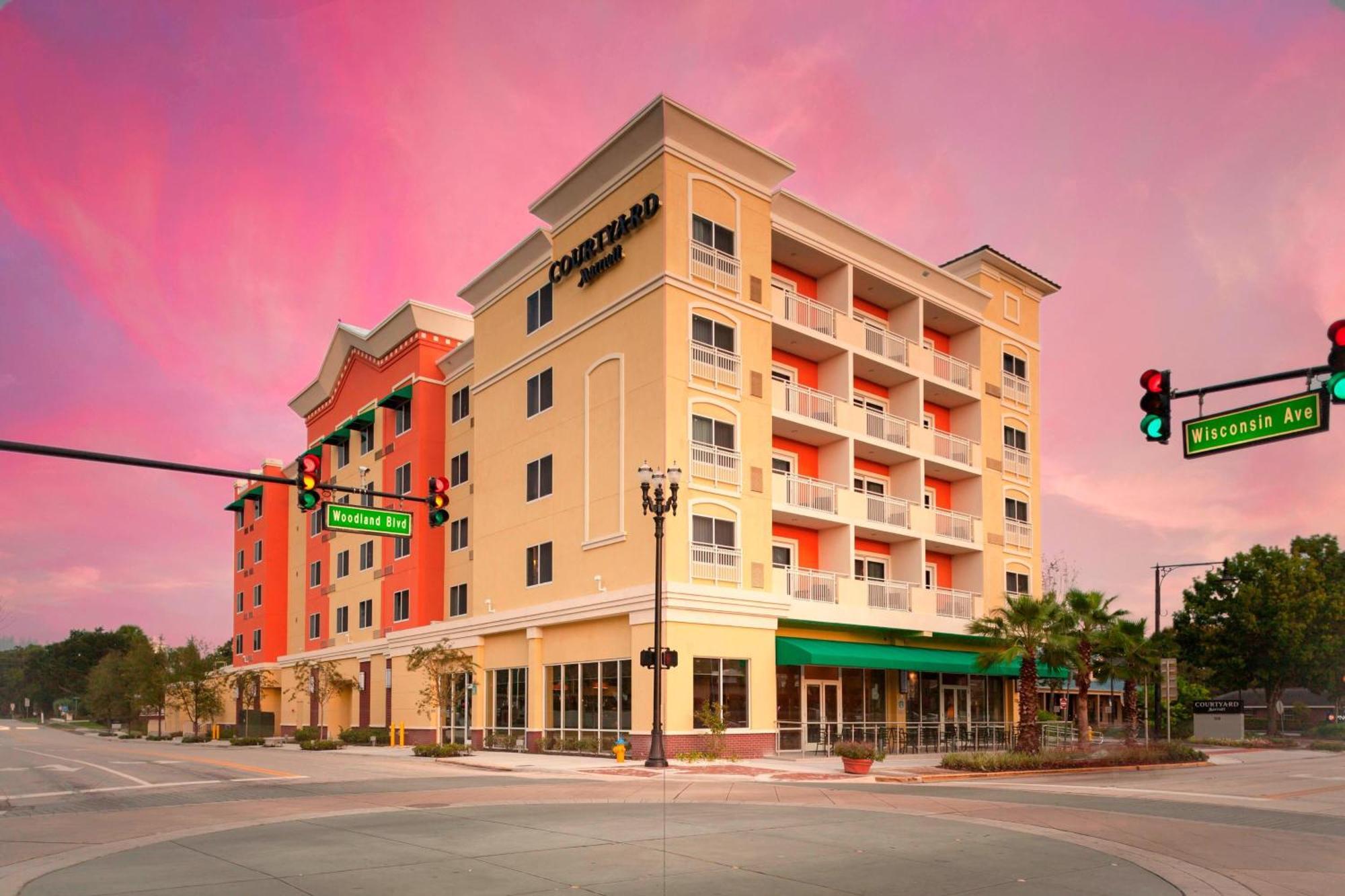Courtyard By Marriott Deland Historic Downtown Hotell Exteriör bild